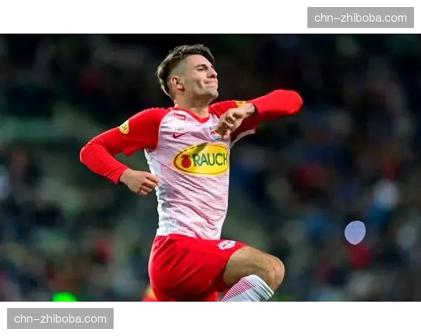 索博斯洛伊本赛季完成49次精准传中，进攻三区传球551次均列英超第一